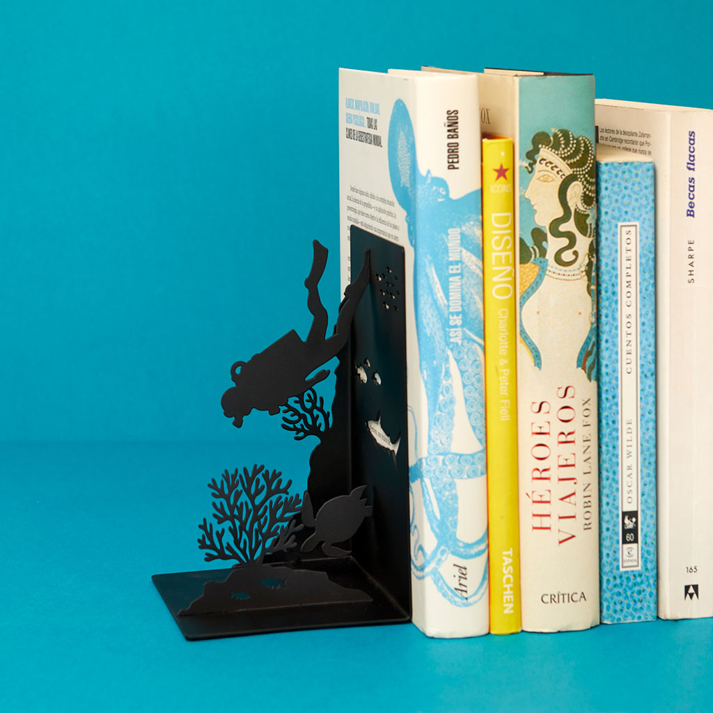 Buchstütze “Taucher”